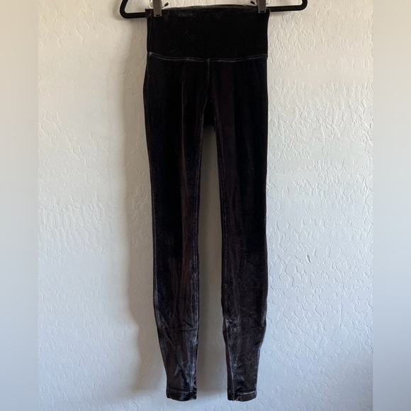 lululemon athletica Pants - Lululemon Women’s High Waist Wunder Lounge Velvet Leggings‎ Navy Size 4